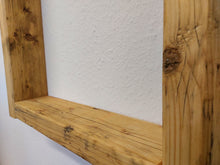 Lade das Bild in den Galerie-Viewer, Altholzrahmen
