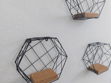 Lade das Bild in den Galerie-Viewer, Wandregal Hexagon
