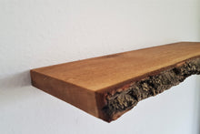 Lade das Bild in den Galerie-Viewer, Wandboard Eiche mit Rinde
