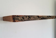 Lade das Bild in den Galerie-Viewer, Wandboard Eiche mit Rinde
